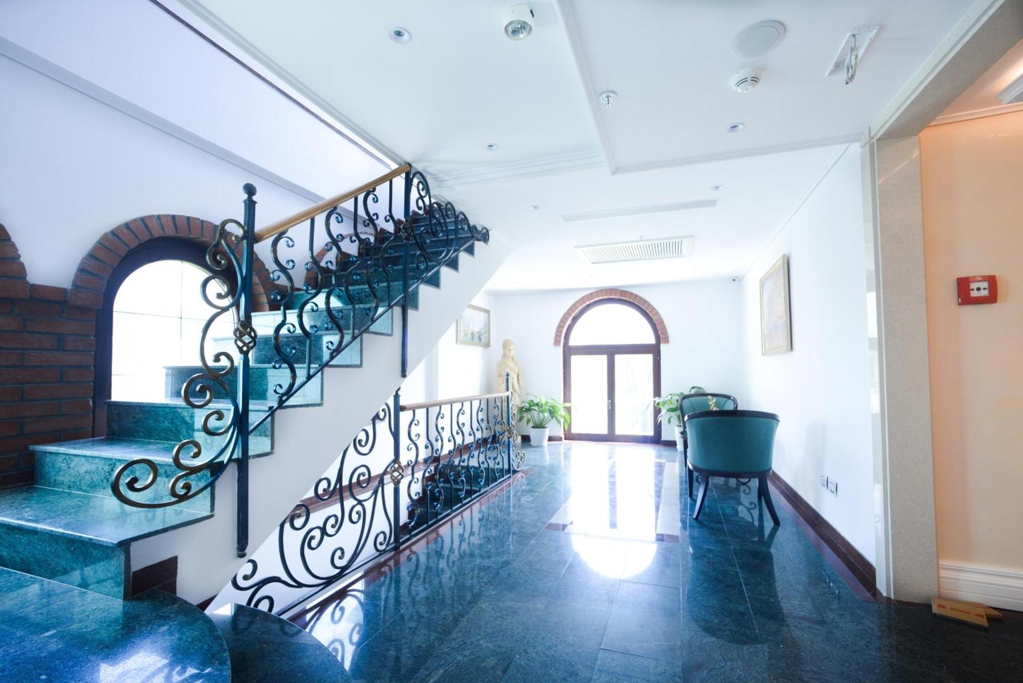 Xheko Imperial Luxury Hotel & Spa Тирана Экстерьер фото